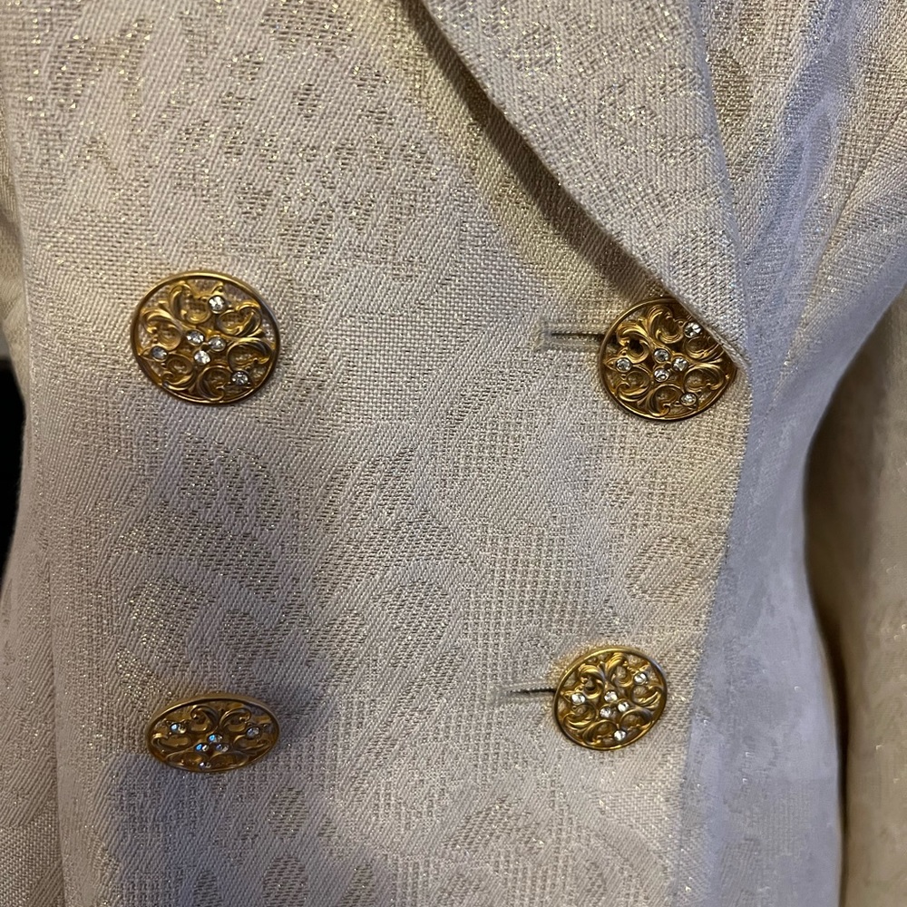 Beautiful Vintage Albert Nipon Suit - image 3